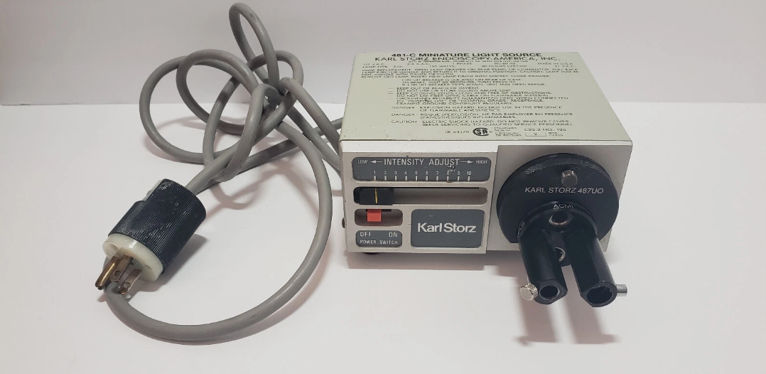 Karl Storz 481C Miniature Light Source with 487UO Light Unit