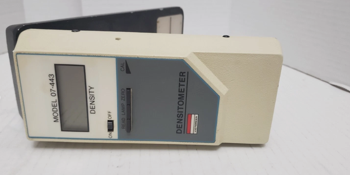 Nuclear Associates Victoreen 07-443 Densitometer