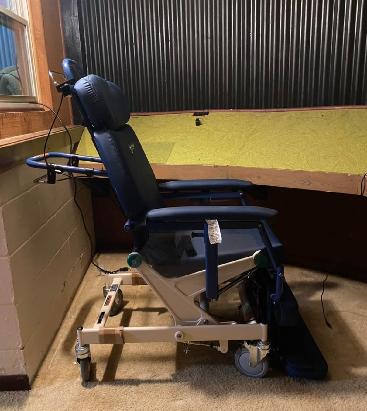 Barton Convertible Positioning and Transfer Chair H-250