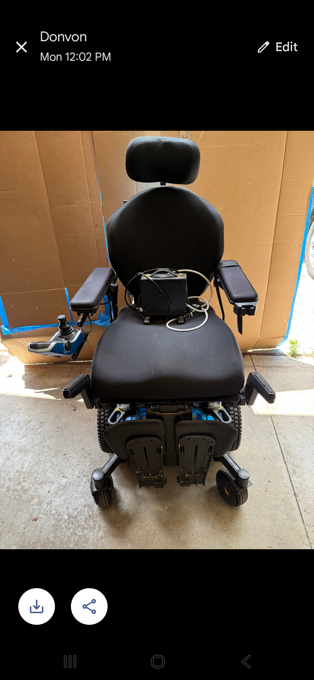 Electric wheelchair