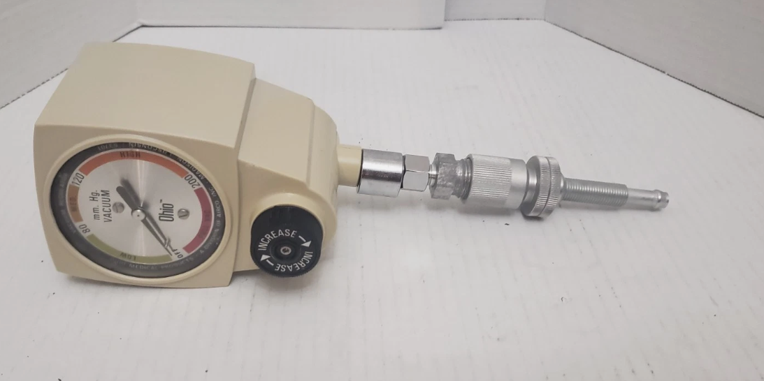 Ohio Medical Vacuum Regulator with Adapter Unit 2