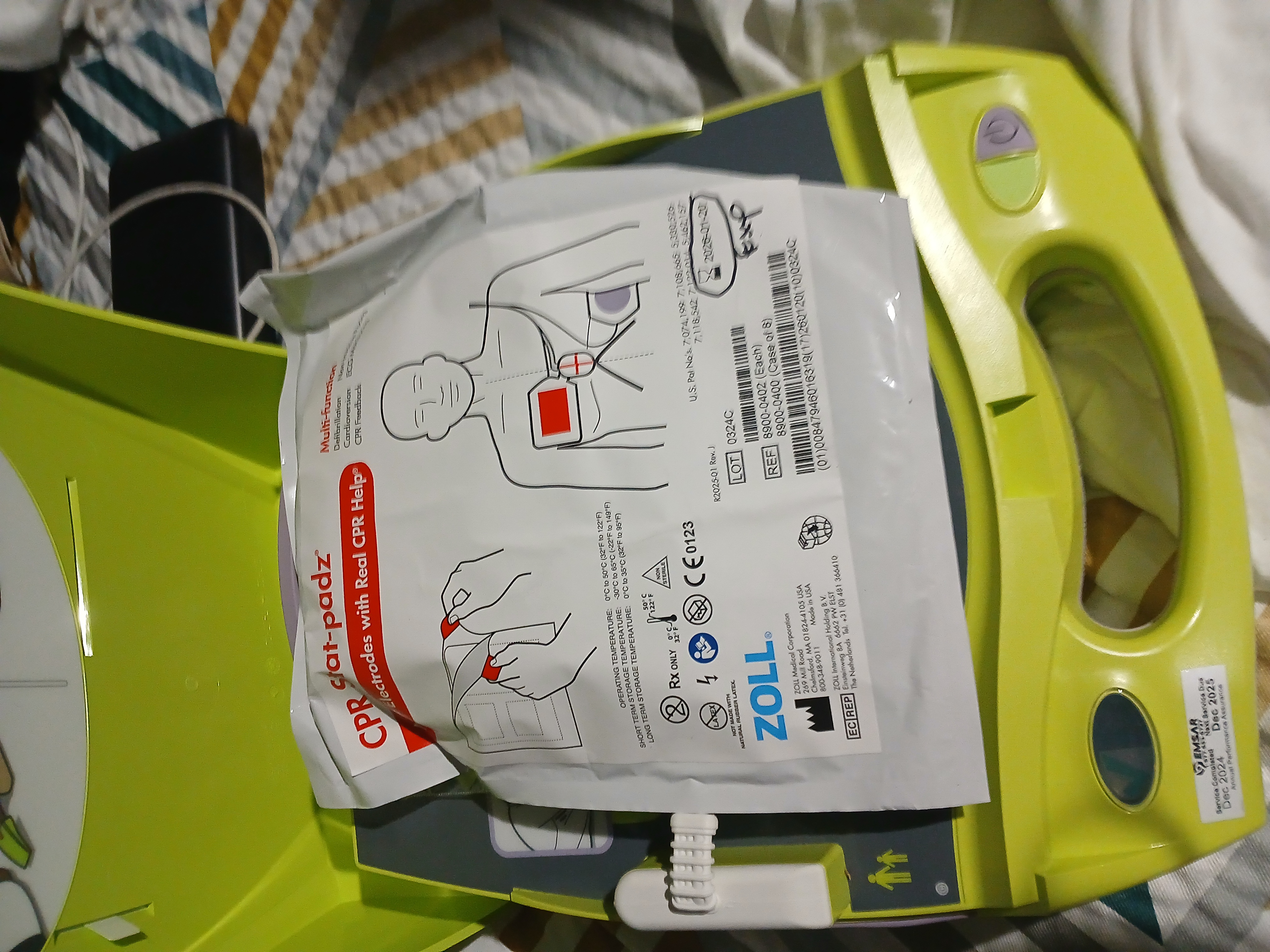 Aed defibrillator