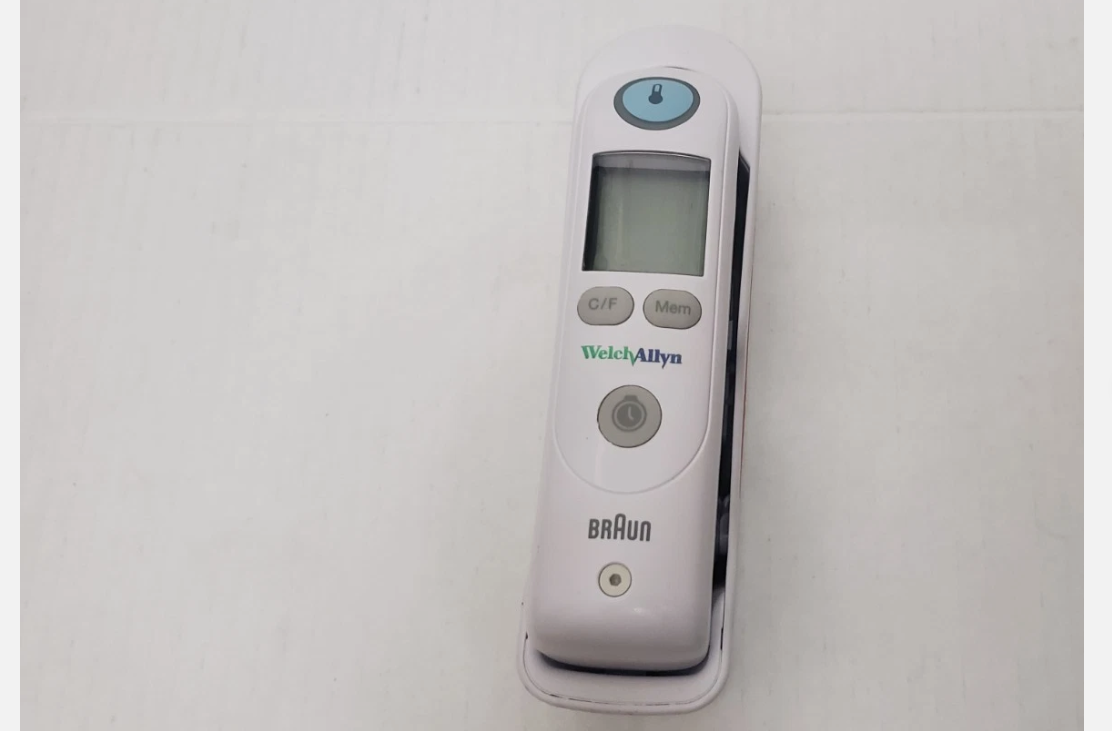 Welch Allyn Pro 6000 Braun ThermoScan with Cradle