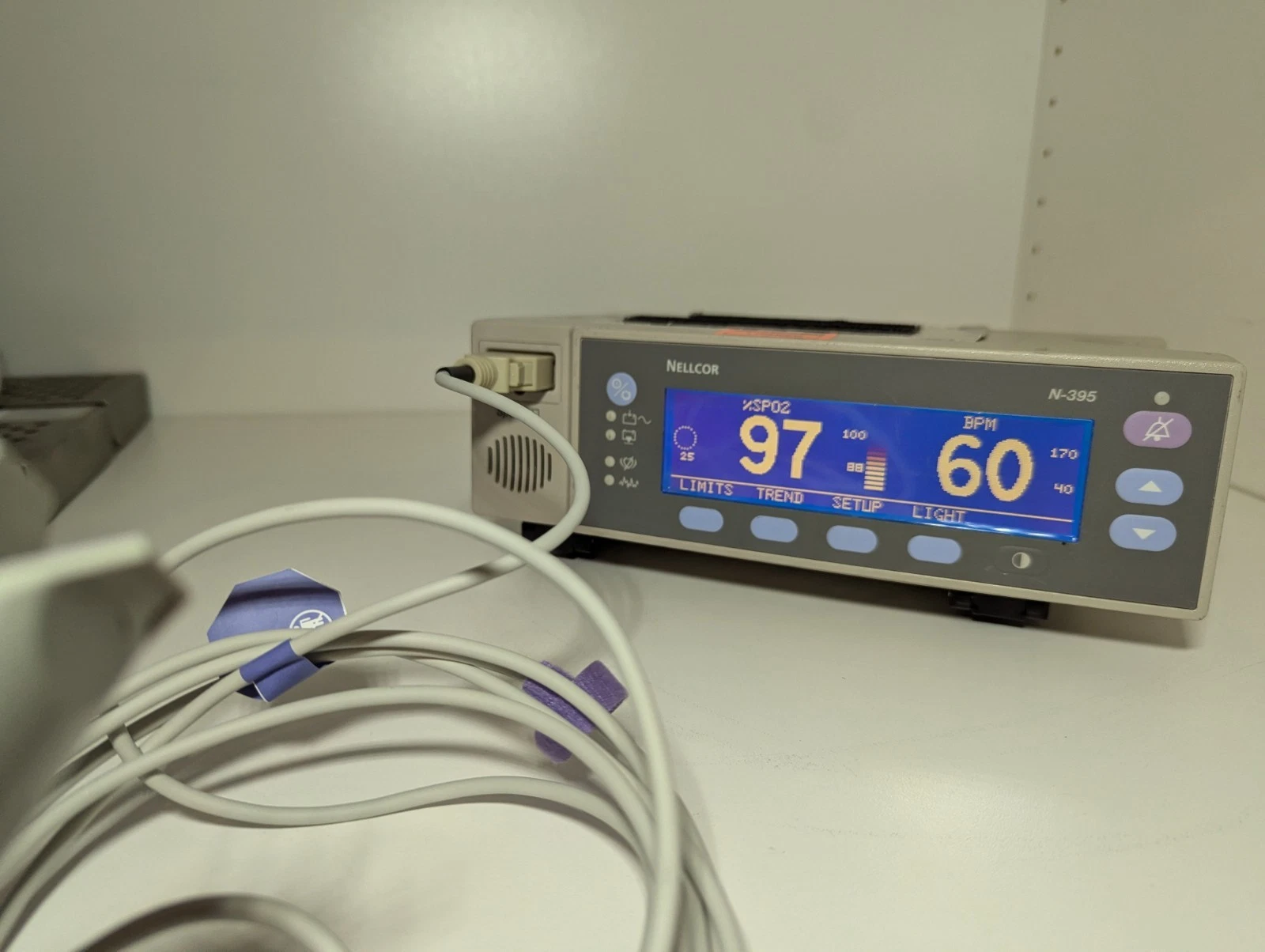 NELLCOR Patient Oxygen Monitor N-395 Refurbished. NEW Battery. NEW O2Sensor.