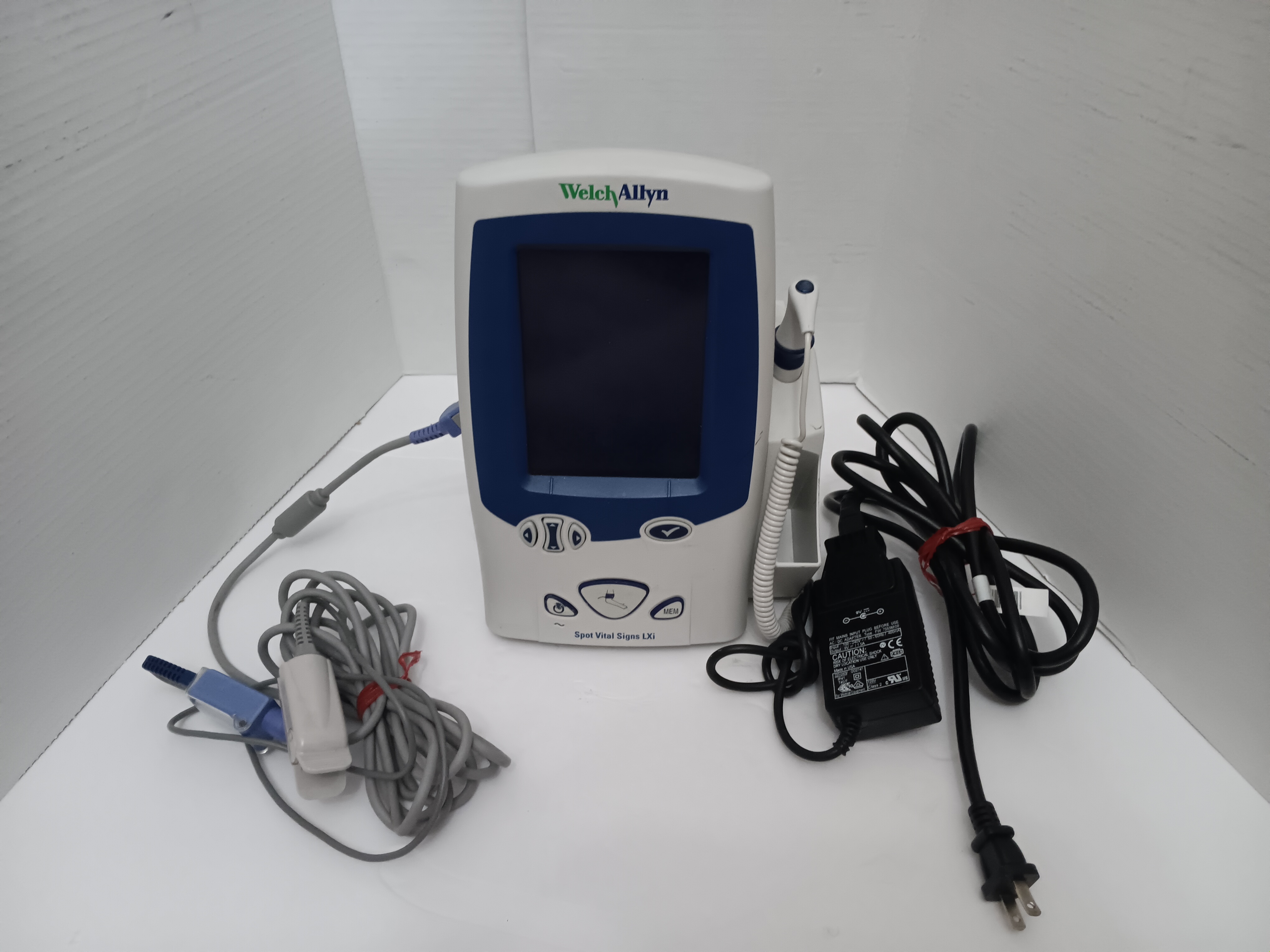 Welch Allyn LXi 45NT0 Spot Monitor SPO2 Sensor and Thermometer