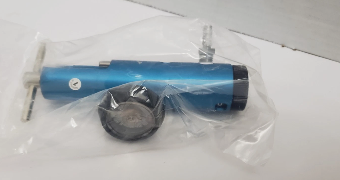 MEDLINE Oxygen O2 Tank Regulator HCSB8704 Blue