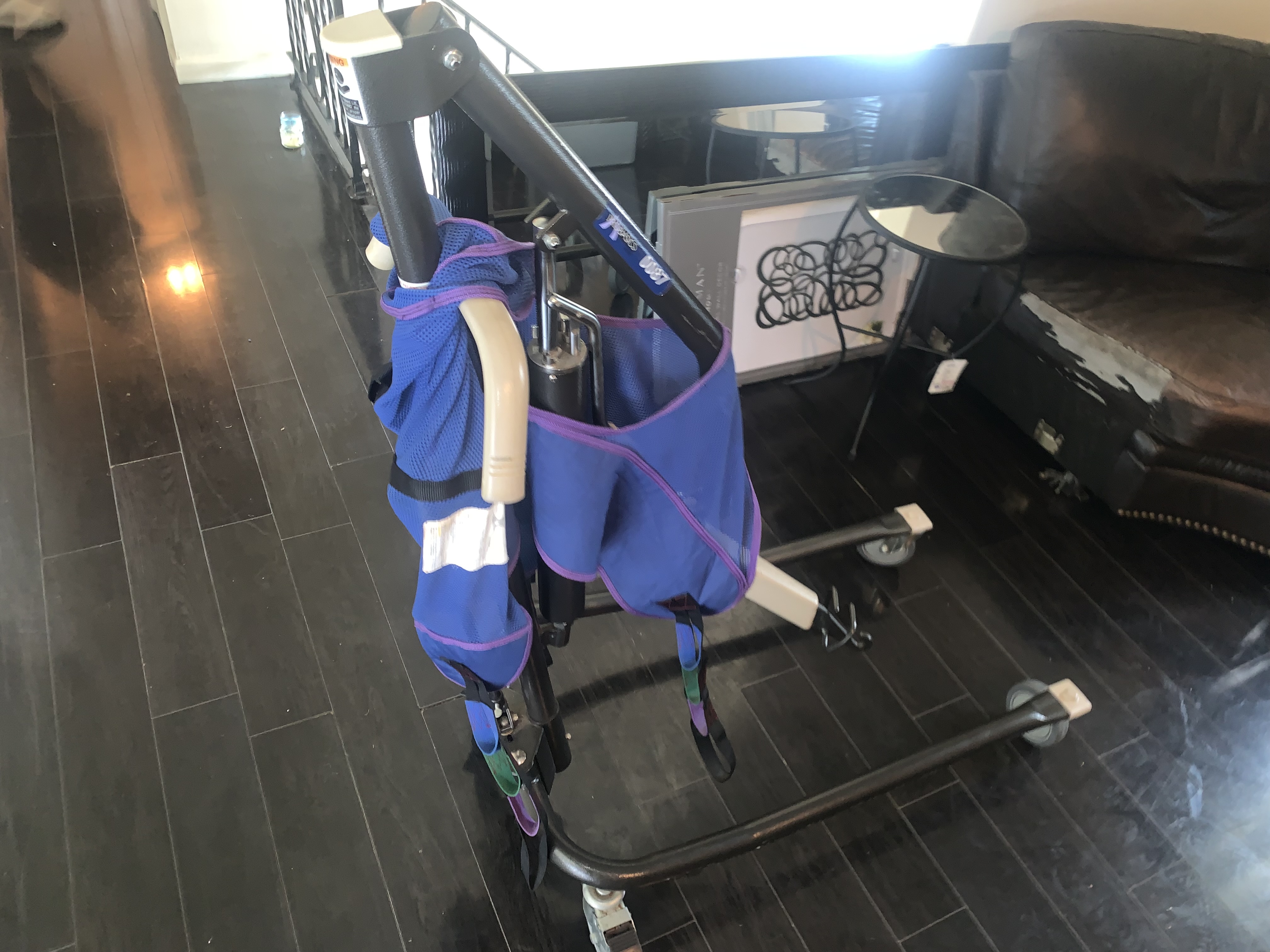 💪 Like-New Hoyer Manual Patient Lift w/ Sling