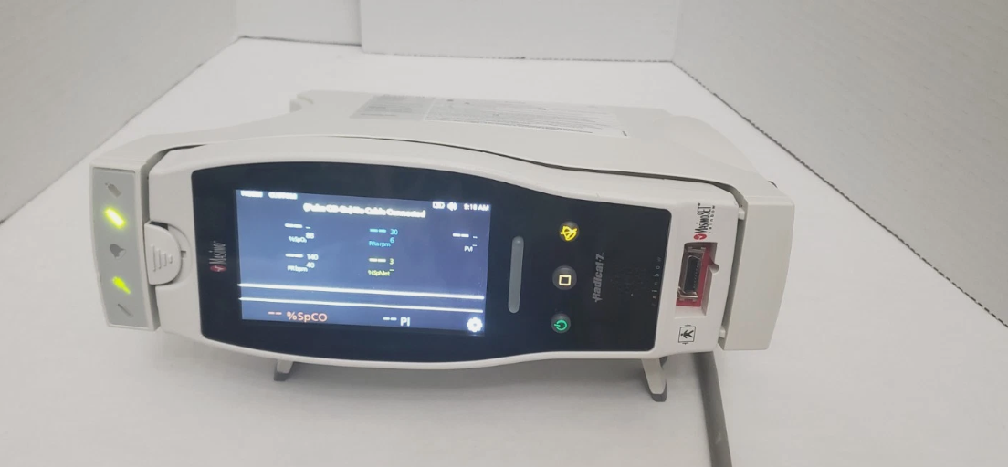 Masimo Radical 7 Pulse Oximeter with Docking Station Unit X