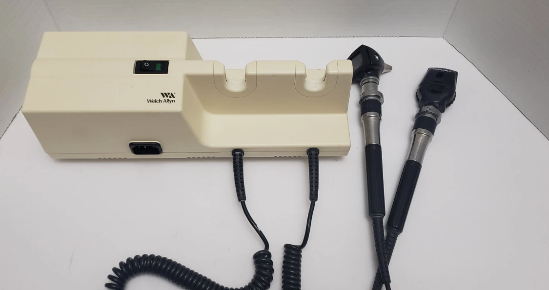 Welch Allyn 767 Series Wall Transformer with Otoscope & Ophthalmoscope Unit D