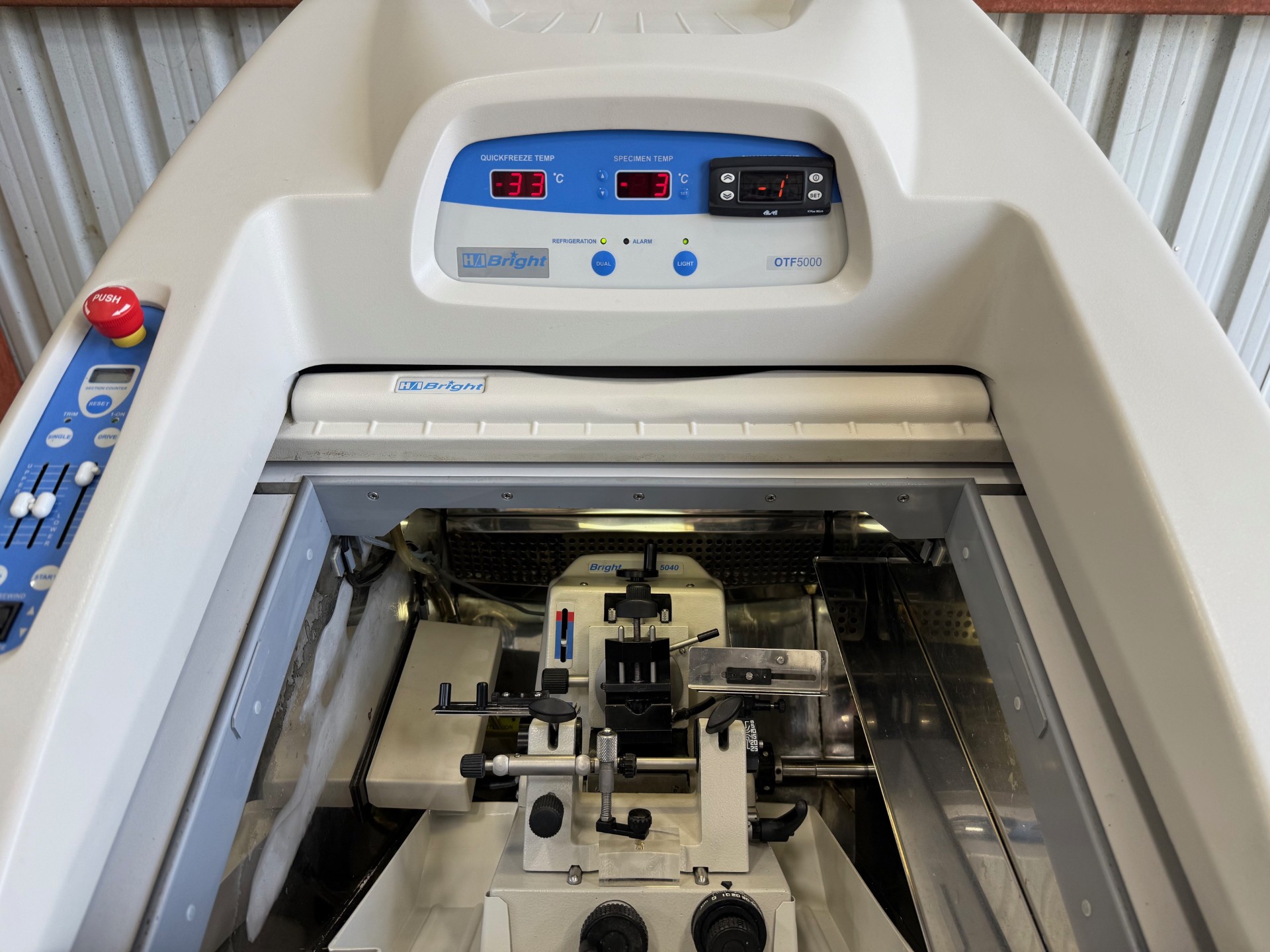Bright OTF5000 Cryostat