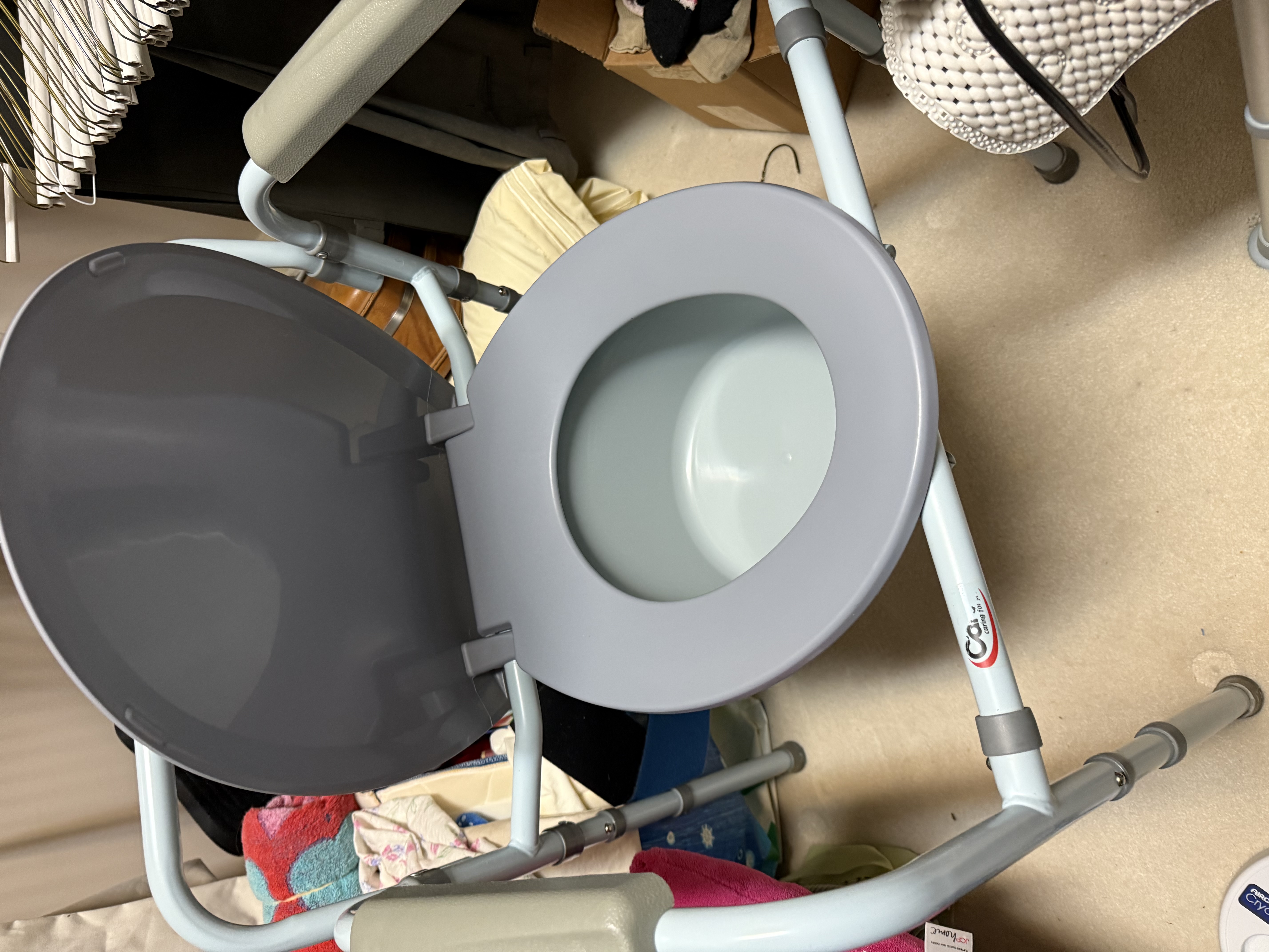 Bedside commode