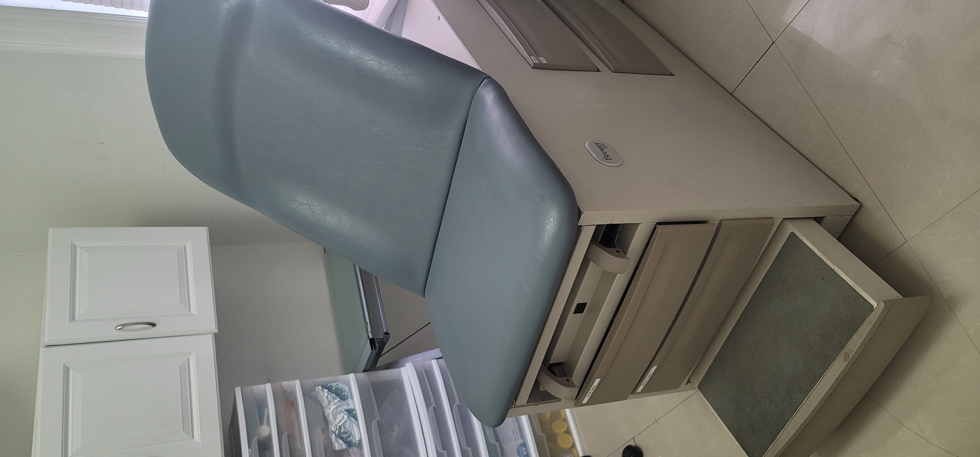 Medical exam table