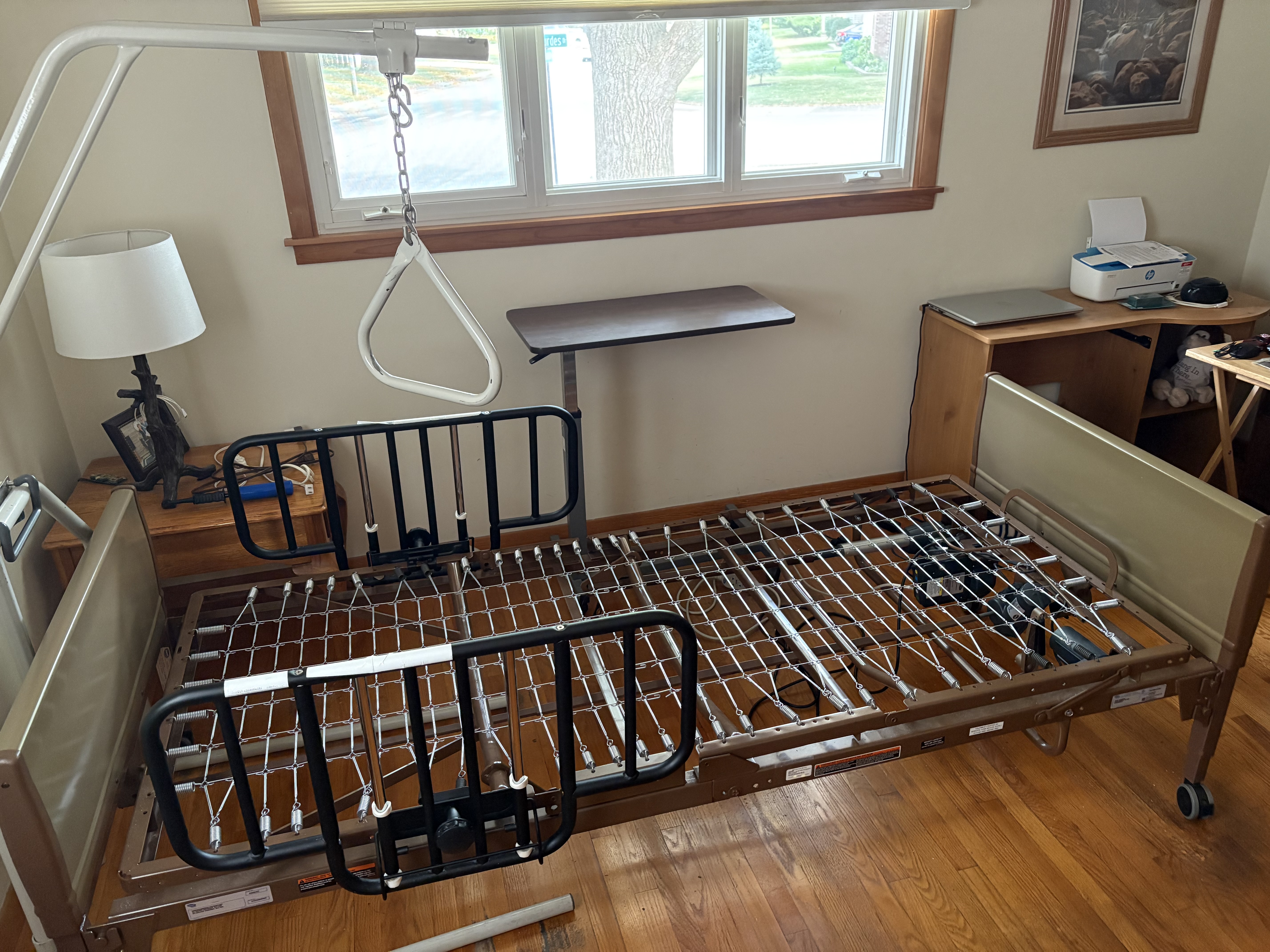 Electric adjustable twin bed