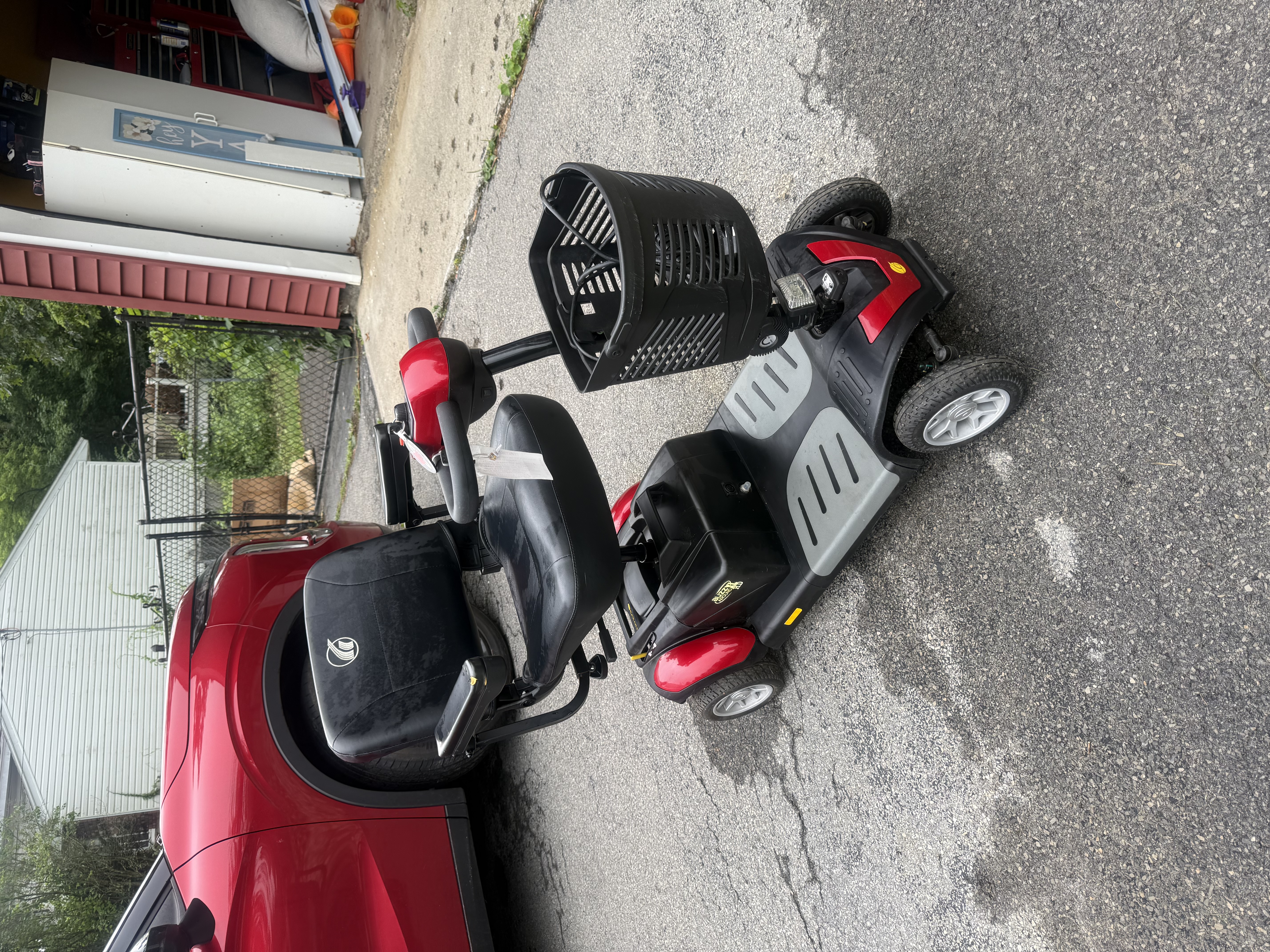 Electric scooter