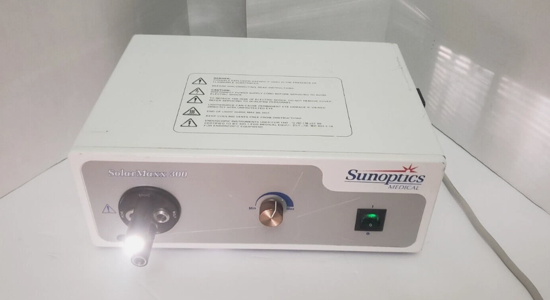 Sunoptics SolarMaxx 300 Light Source Xenon Illuminator Unit 2