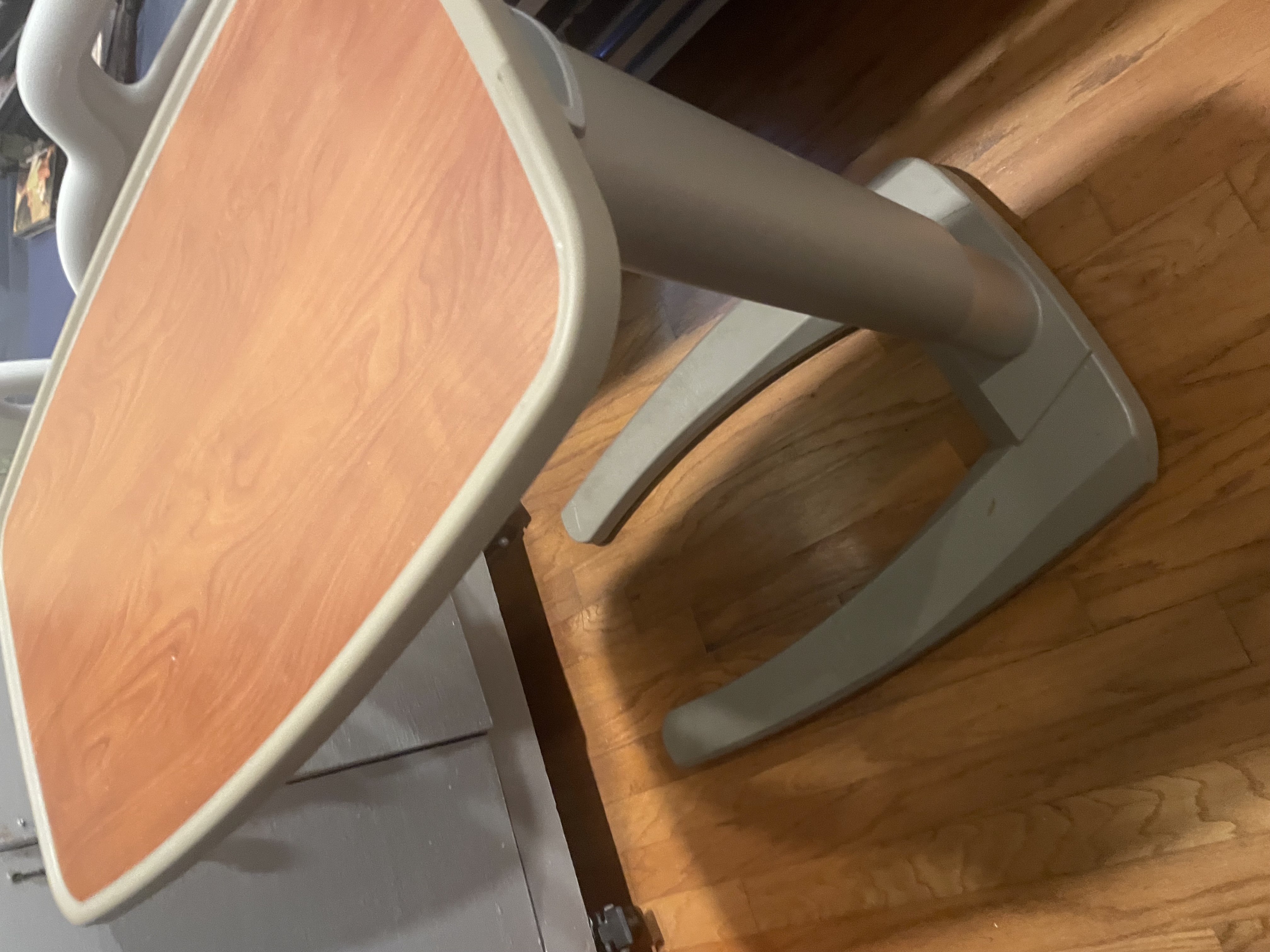 Overbed table