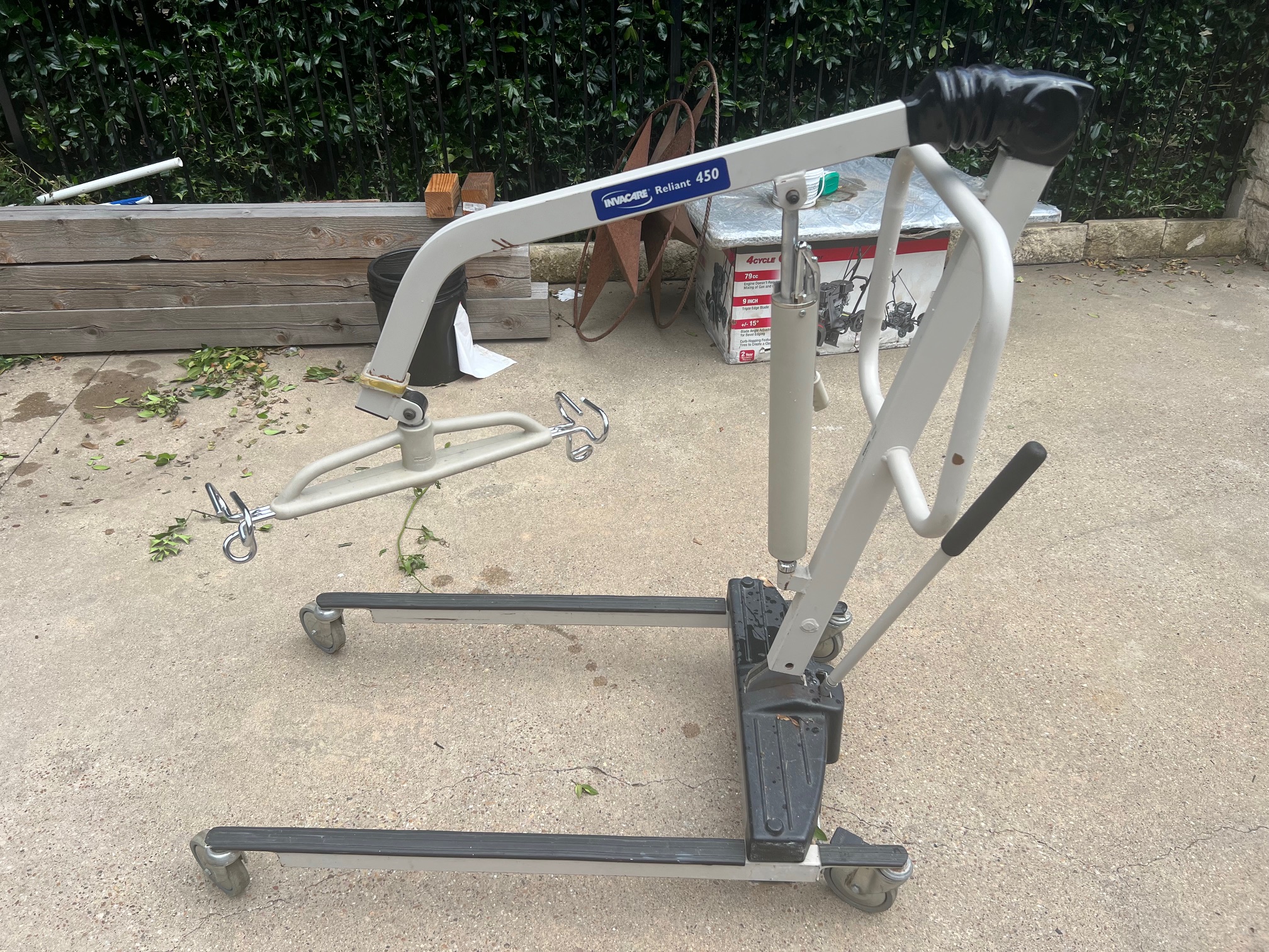 Invacare Reliant 450